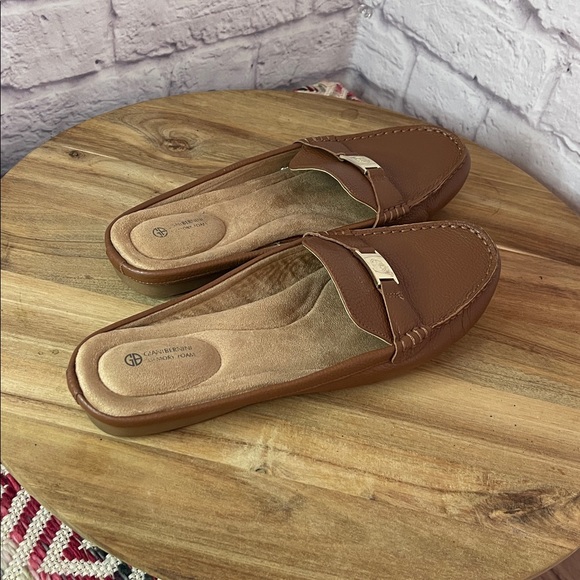 Giani Bernini Women's Dejaa Memory Foam Mule Loafers; Tan leather, Size 9M - Picture 2 of 8